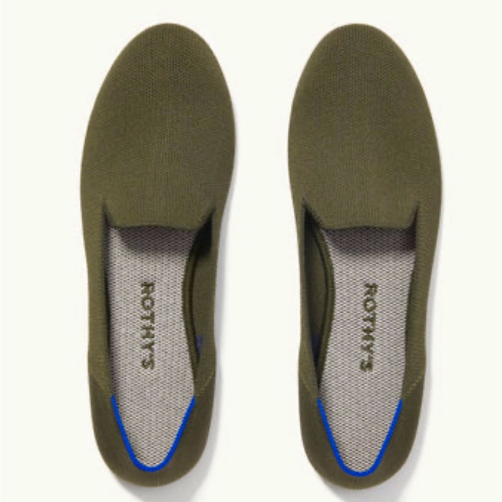 NIB Rothy’s The Loafer
Color: Cypress
Size: 9